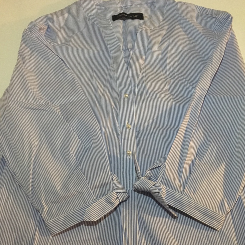 NWT Ivana Trump blouse